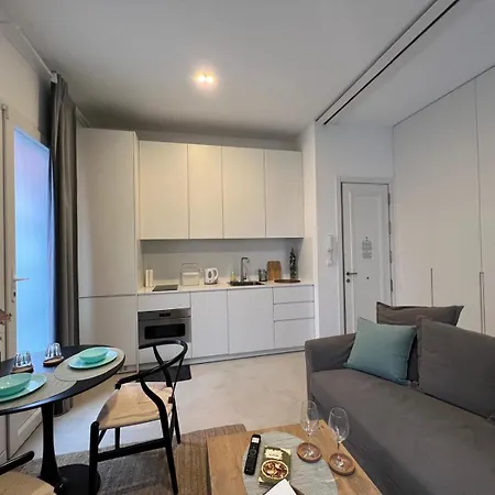 Flatiron Apartment II-2